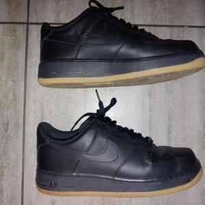Nike Men's Black Sneakers